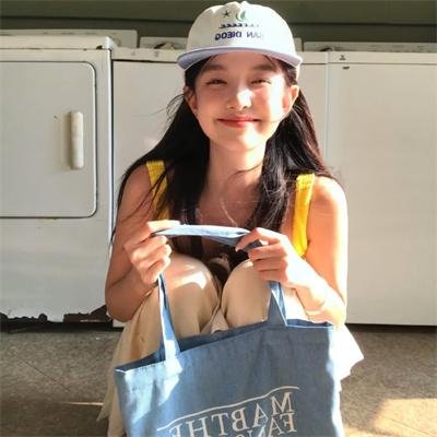 乳房与月亮